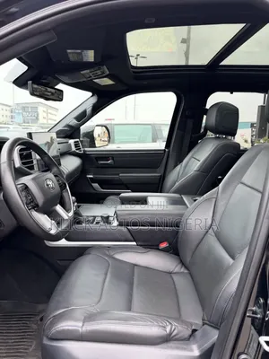 Toyota Tundra Platinum CrewMax 5.5' Bed 2024 Black