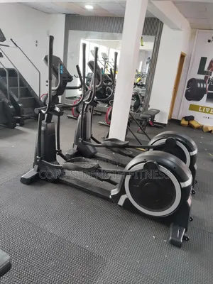 Commercial Elliptical Cross Trainer Machine