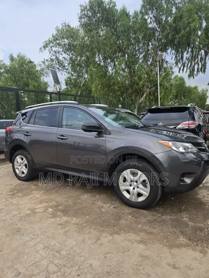 Toyota RAV4 LE 4dr SUV (2.5L 4cyl 6A) 2015 Gray