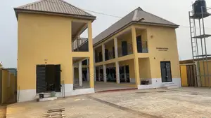 Furnished 20bdrm Apartment in Camp Junction, Ido for rent