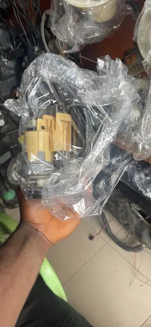 Fuel Pump C300 2015-2018
