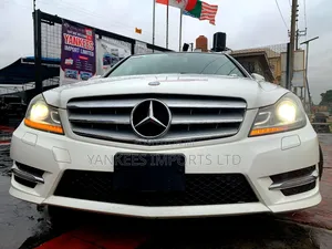 Mercedes-Benz C250 2013 Off white