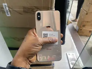 Apple iPhone XS Max 64 GB Rose Gold
