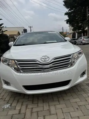 Toyota Venza 2010 White