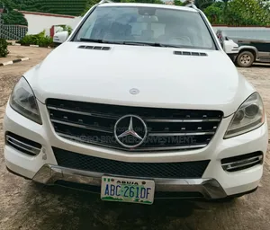 Mercedes-Benz M Class ML350 4MATIC 4dr SUV AWD (3.5L 6cyl 7A) 2014