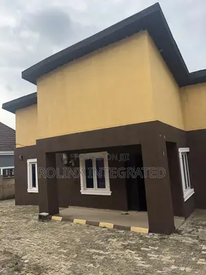 3bdrm Bungalow in Green And View, Akala Express for sale
