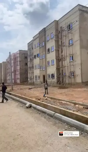 3 Bedeoom Duplex,Owned by Government,Pay60% and Move in Spread Payment