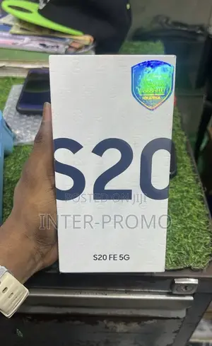 New Samsung Galaxy S20 FE 5G SD865 128 GB Gold