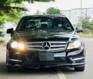 Mercedes-Benz C300 2013 Black