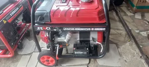 Senci Heavy Duty Generator,Zero Noise With Industrial Plug 3 Yrs Warra