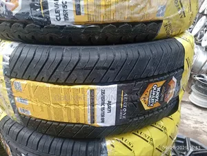 235/65r16c Austone