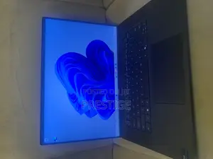Laptop Dell Precision 5690 32GB Intel Core Ultra 7 SSD 512GB
