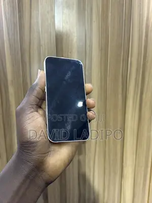 Apple iPhone 13 128 GB White