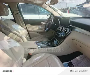 Mercedes-Benz GLC-Class 2019 White