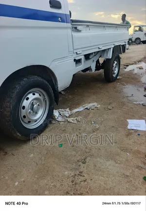 Direct Belgium Daihatsu Hijet Truck 2010 White