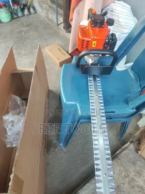 Hedge Trimmer Machine