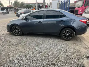 Toyota Corolla LE (1.8L 4cyl 2A) 2019 Gray