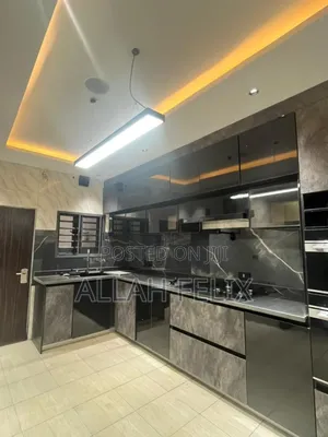 3bdrm Block of Flats in Mabushi for sale