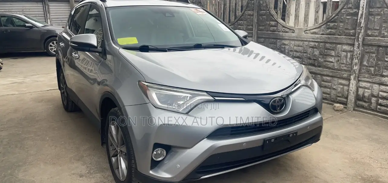 Toyota RAV4 Limited AWD (2.5L 4cyl 6A) 2017 Silver
