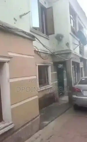 18bdrm Block of Flats in In Estate, Ijegun for sale