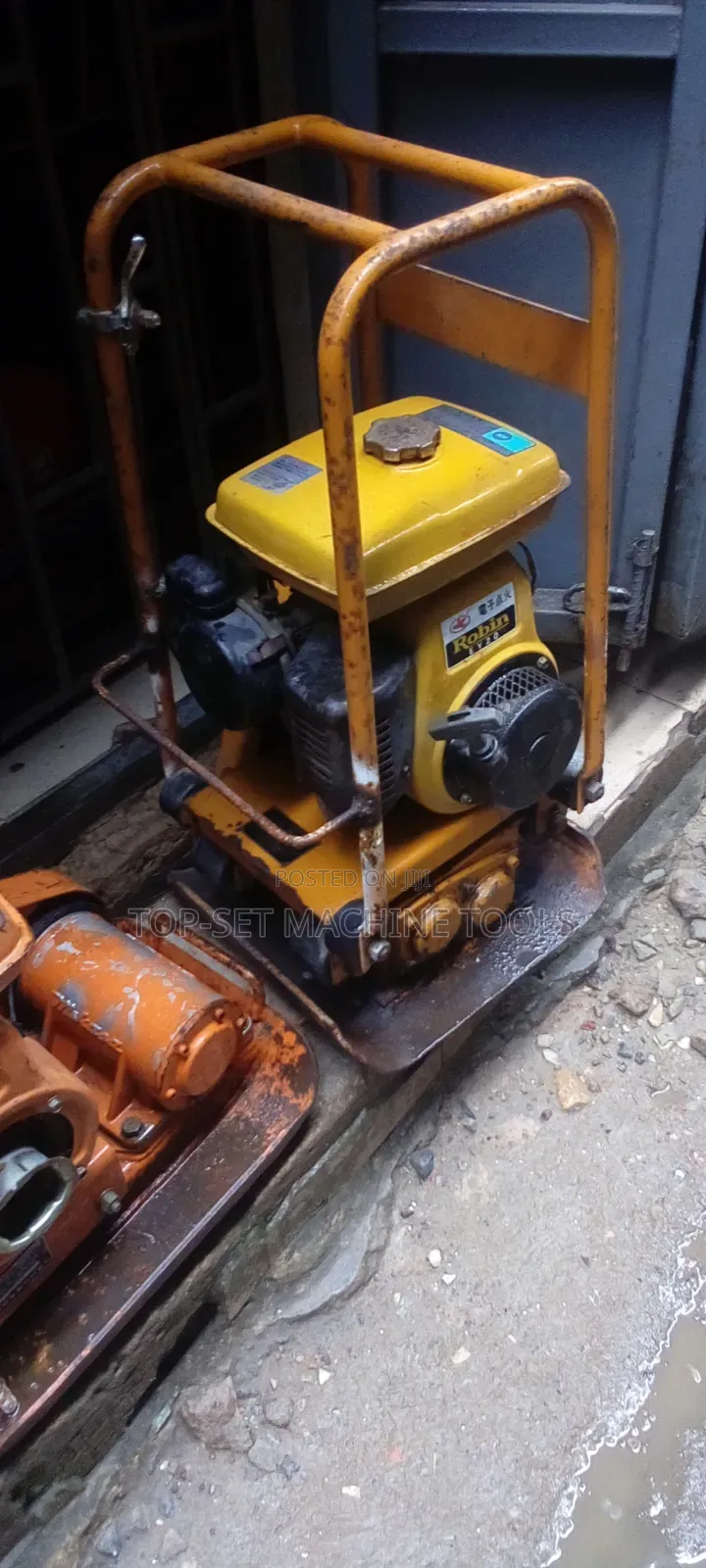 Tokunbo Plate Compactor