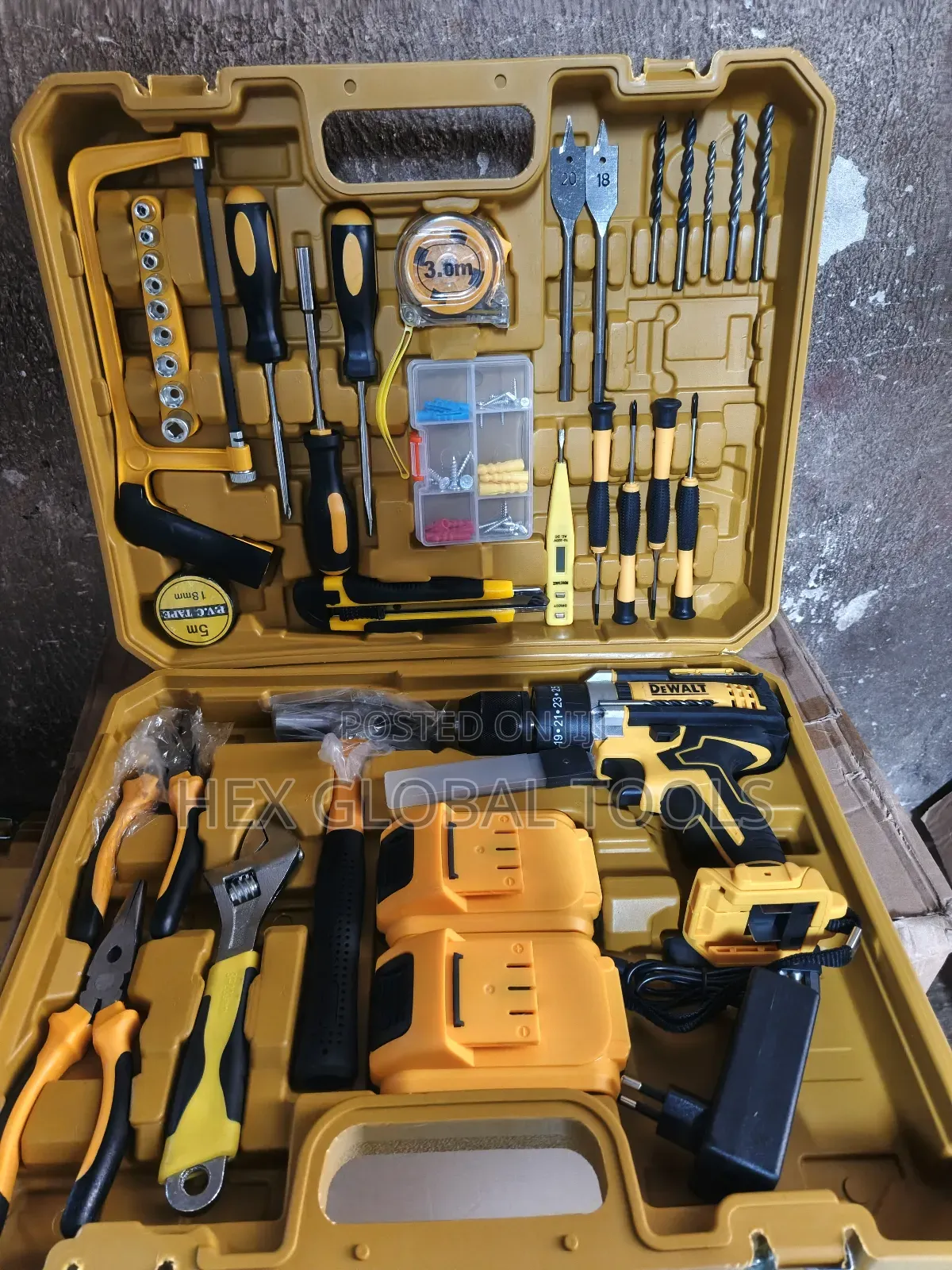 Cordless Dill With Tools