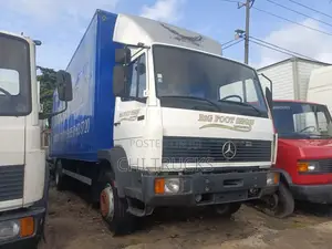 Direct German M/ Benz 1517 Cargo Truck 10tonnage Capacity