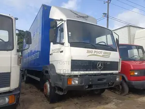 Direct German M/ Benz 1517 Cargo Truck 10tonnage Capacity