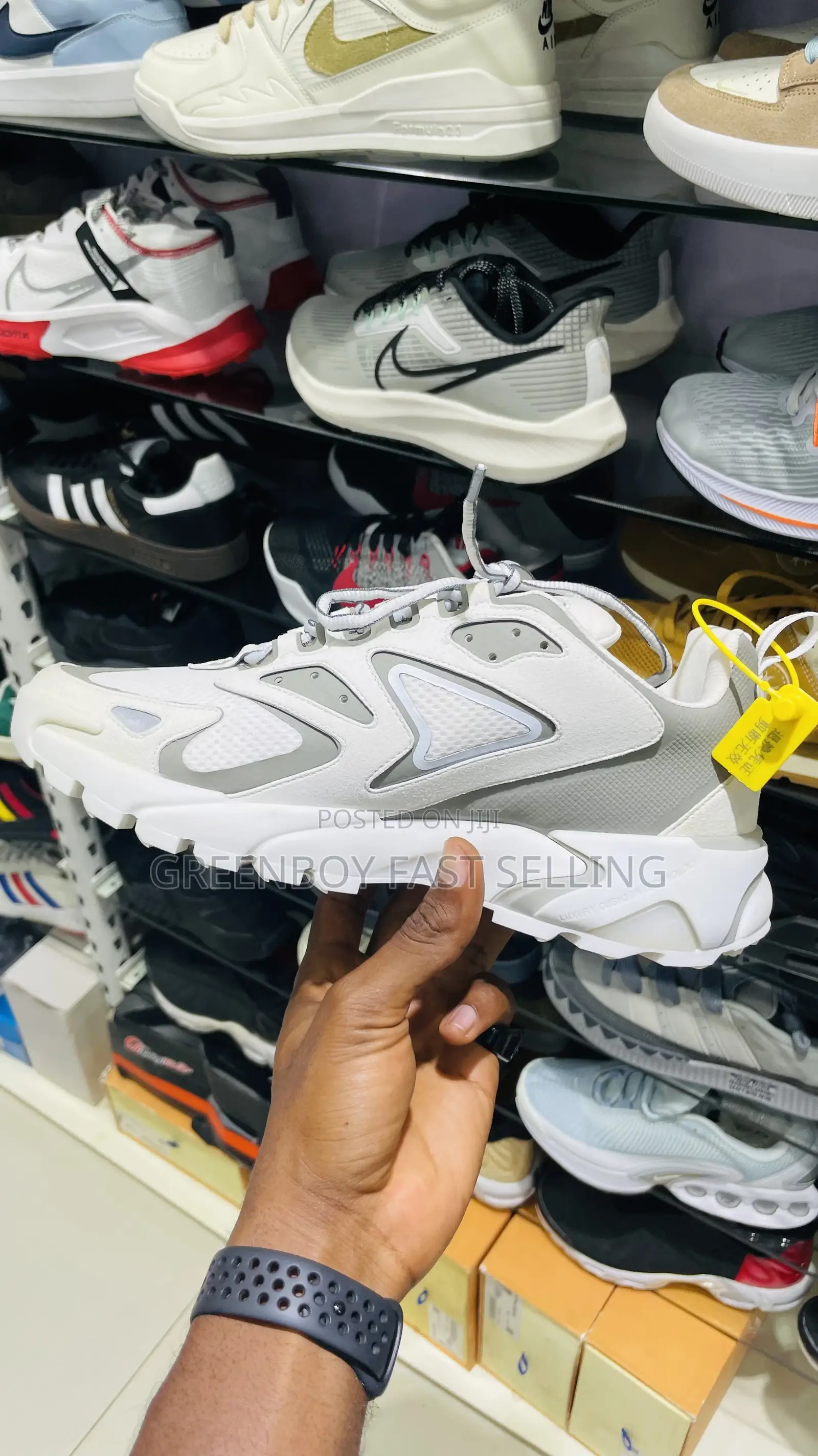 Louis Vuitton Sneakers