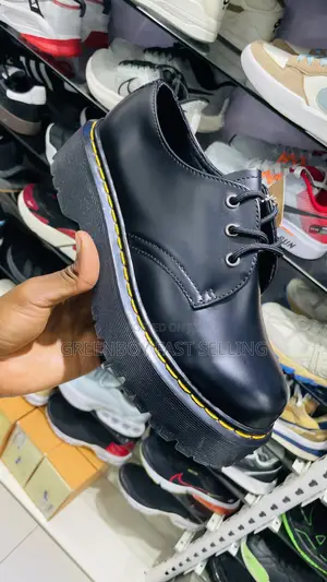 Original Black Shoe High Quality