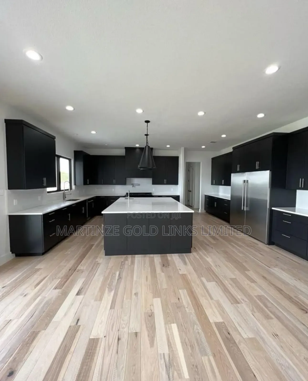 High Grade Luxurious Tiles