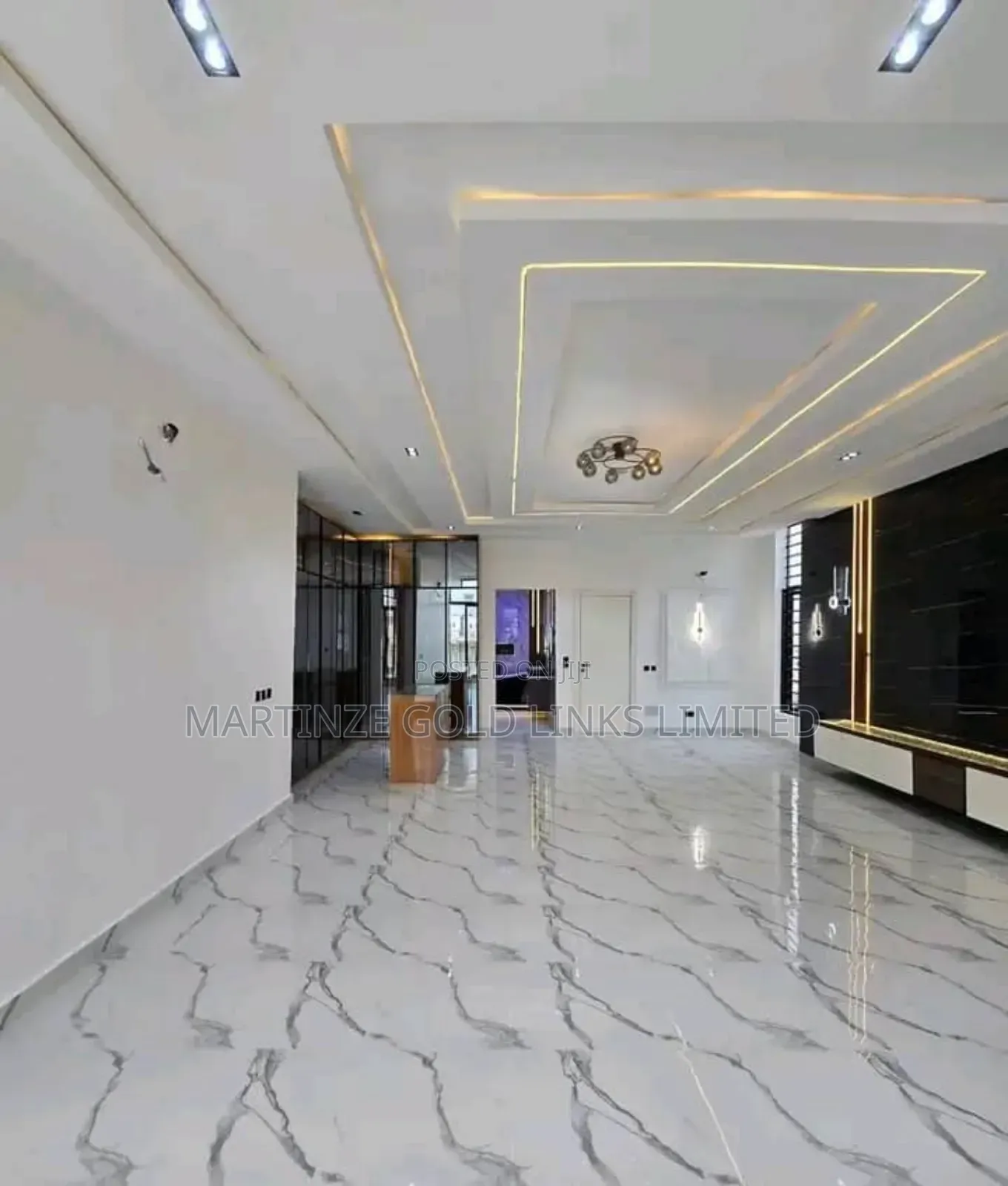 High Grade Luxurious Tiles