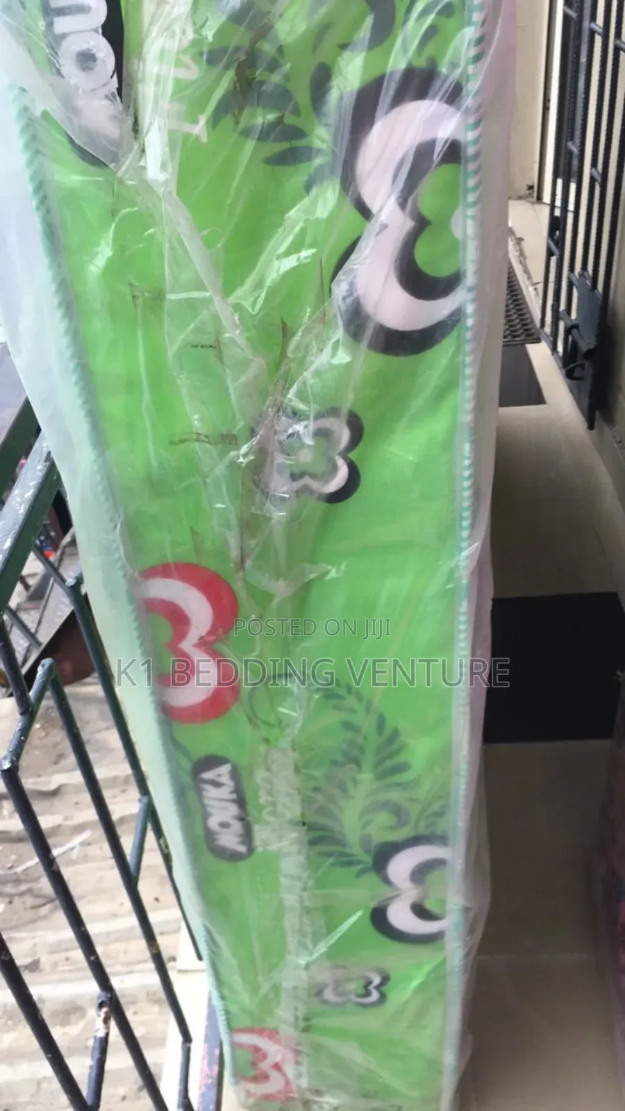 Mouka Foam Flora