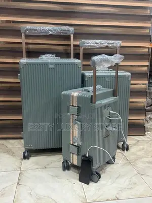 High Quality Luxury Set of Three Aluminum Bags