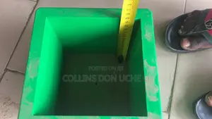 150 Square Concrete Plastic Cube Mould