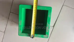 150 Square Concrete Plastic Cube Mould