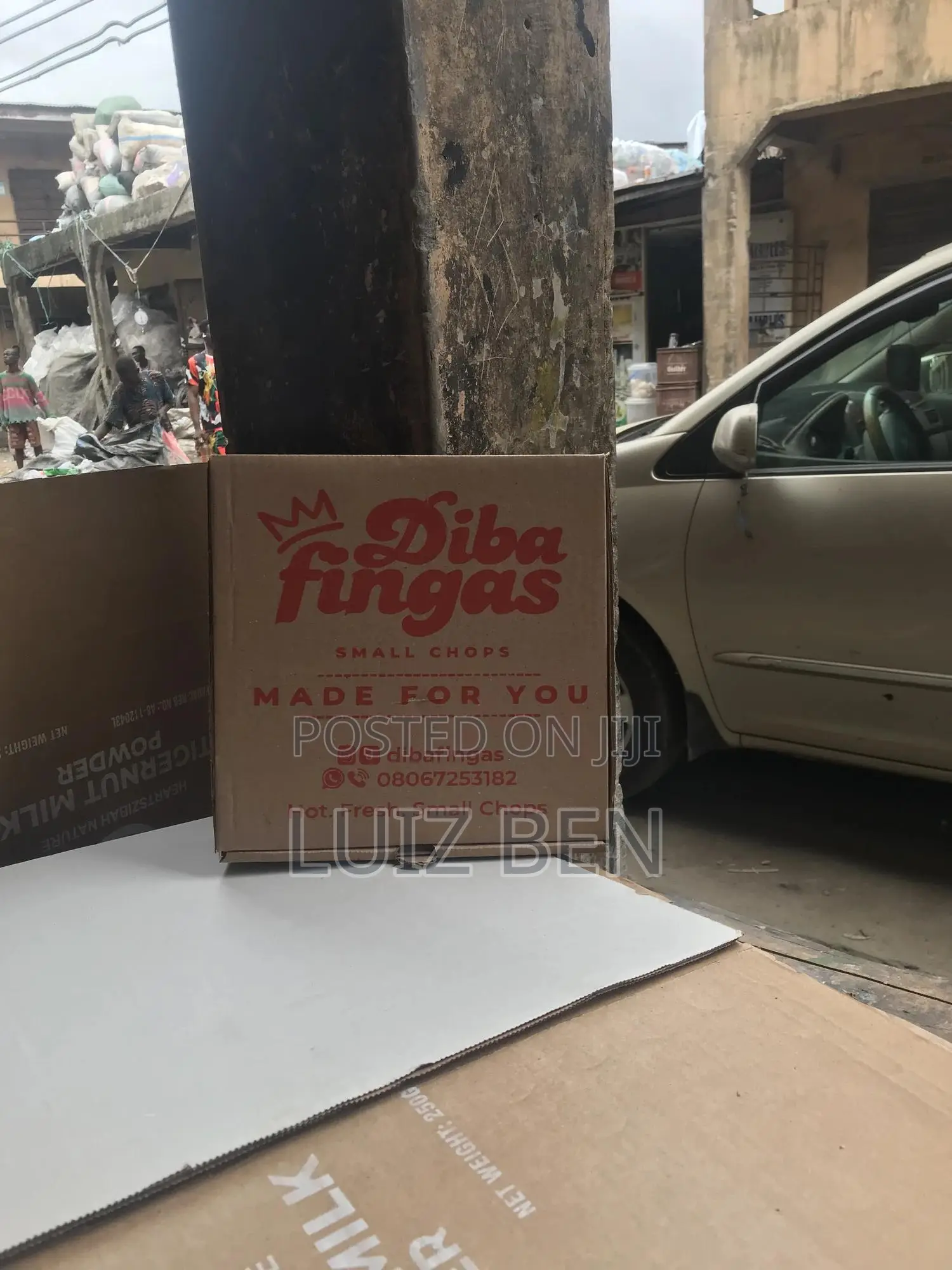 Very Neat and Affordable Size 10 Pizza Box