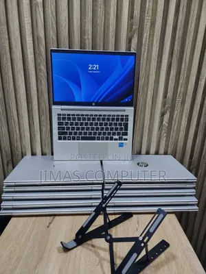 Laptop HP EliteBook 830 G8 16GB Intel Core i5 SSD 512GB