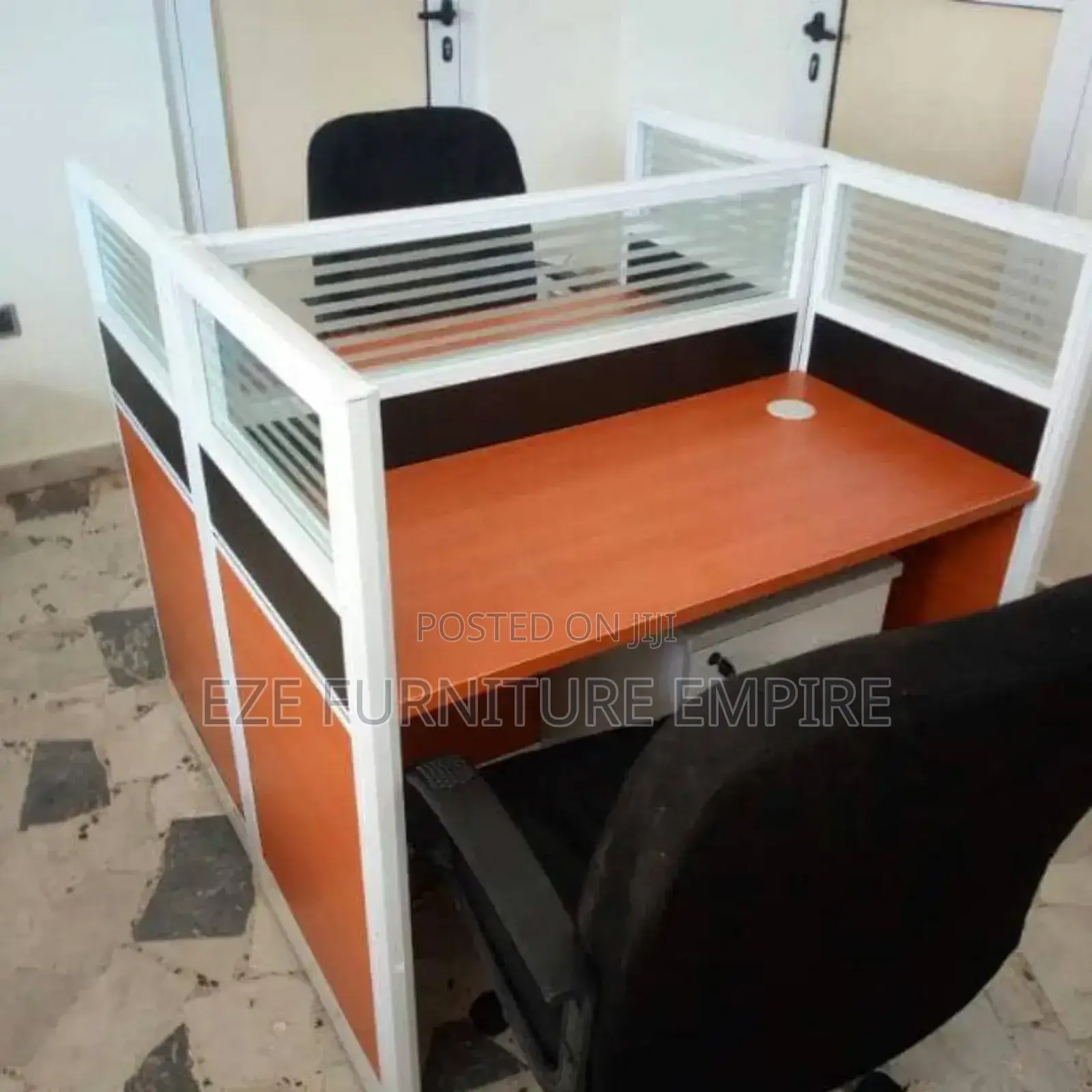 Workstation by 2 Seaters
