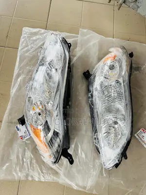 Headlamp Toyota Matrix 2010 Model