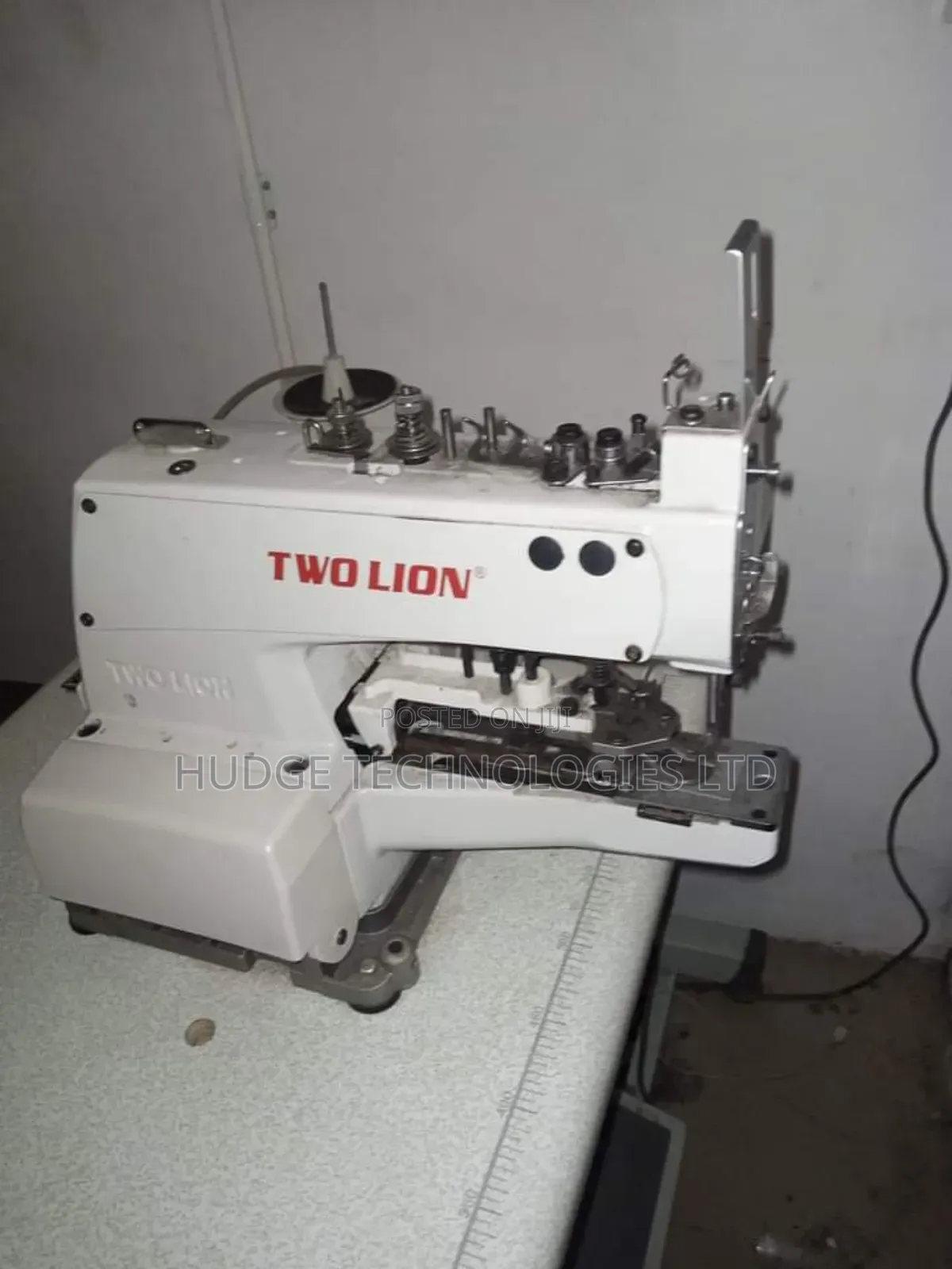 Twolion Industrial Button Tacker Machine