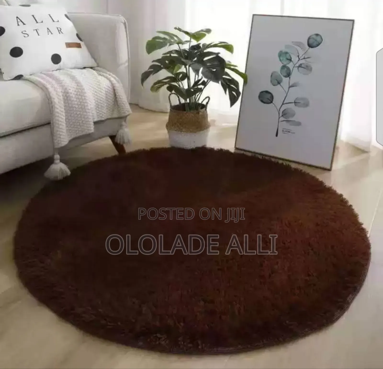 Round Shape Fluffy Rug