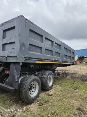 A Two Axle Refurbished 30tons Trailer Bucket With Super 30spring