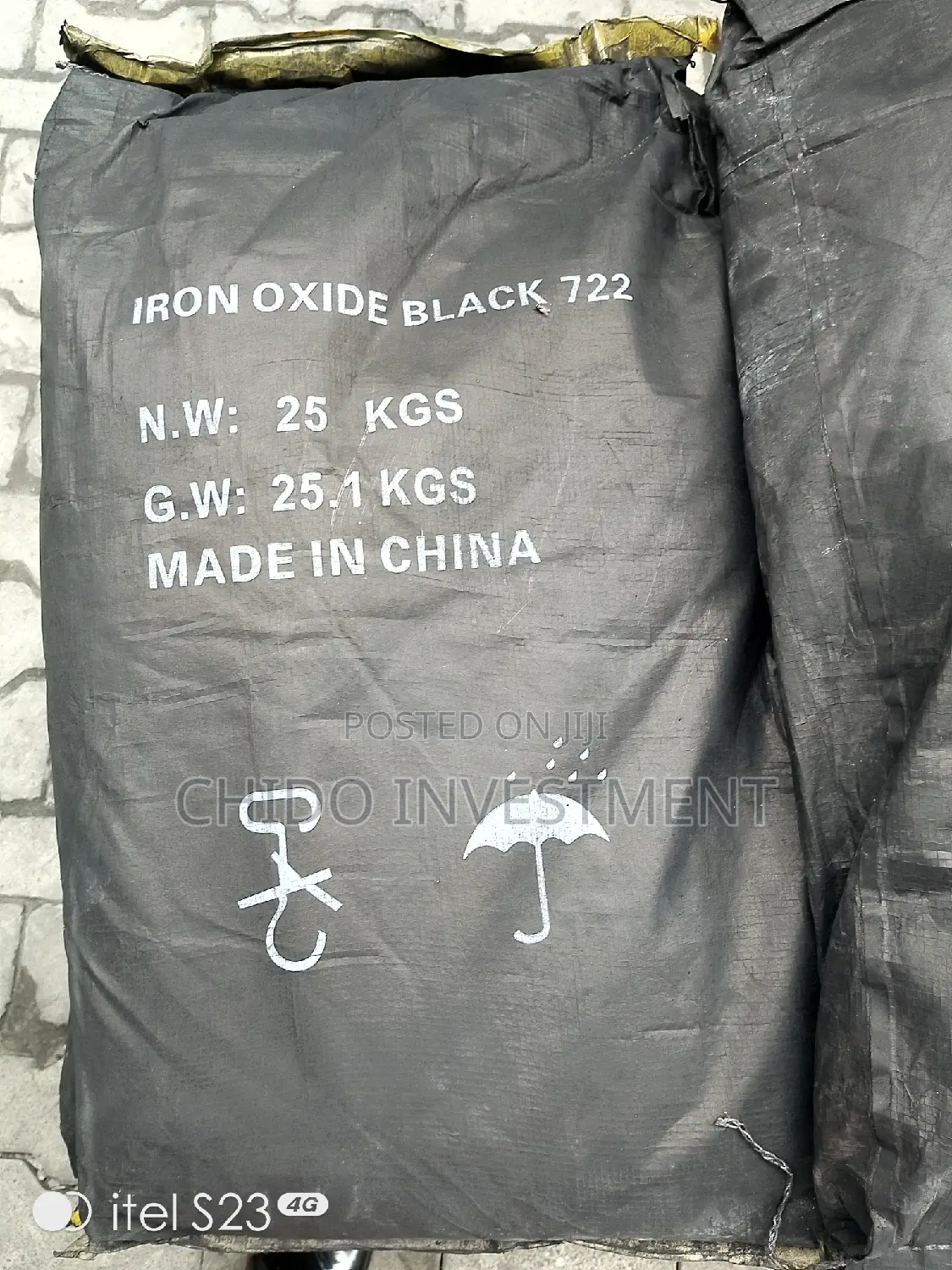 Iron Oxide Black Pigment Cement