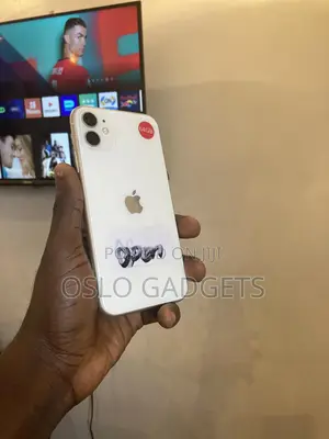 Apple iPhone 11 64 GB White