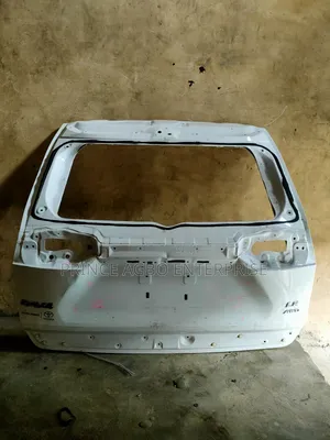 Empty Booth Rav4 2020