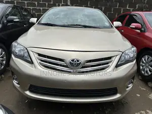 Toyota Corolla LE 4dr Sedan (1.8L 4cyl 4A) 2010 Gold