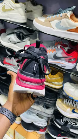 Original Nike Run Sneakers