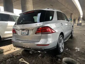Mercedes-Benz GLE-Class GLE 350d 4MATIC 2017 Silver