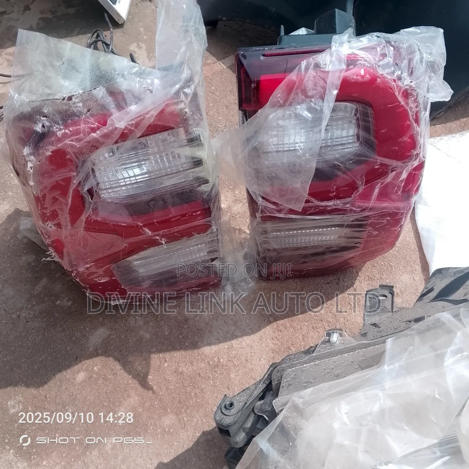 Front and Back Light Hilux